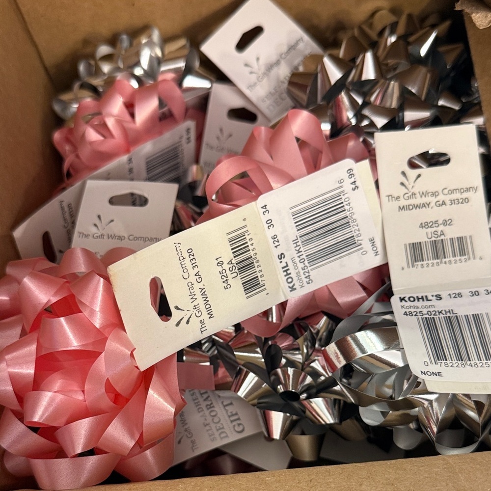 The Gift Wrap Company Box of 19 Pink and Silver Bows Christmas Birthday Gifts